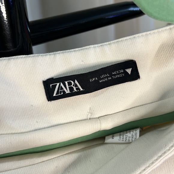 White Skirt - Picture 5 of 5